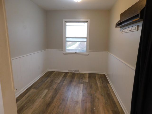 16015 Broadway Street, Lowell, IN 46356