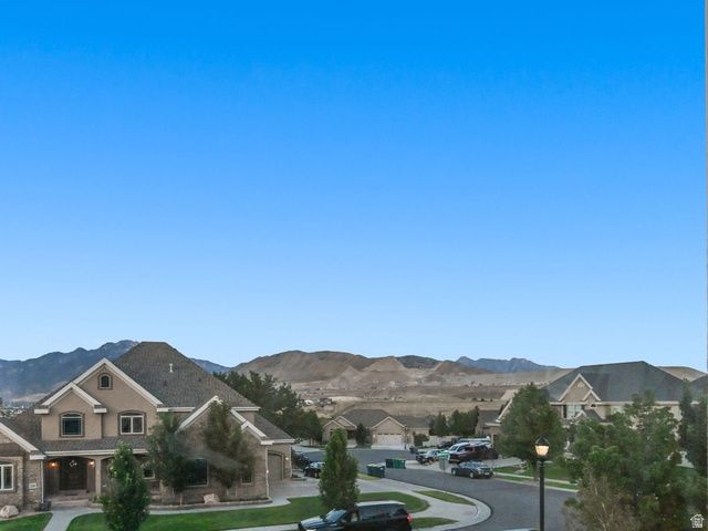 15596 S BROKEN ARROW DR, Bluffdale, UT 84065