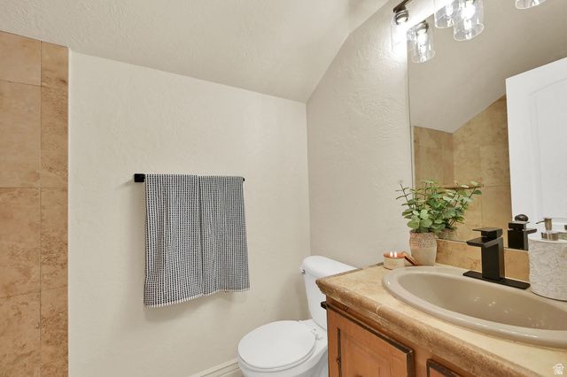 15596 S BROKEN ARROW DR, Bluffdale, UT 84065