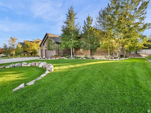 15596 S BROKEN ARROW DR, Bluffdale, UT 84065
