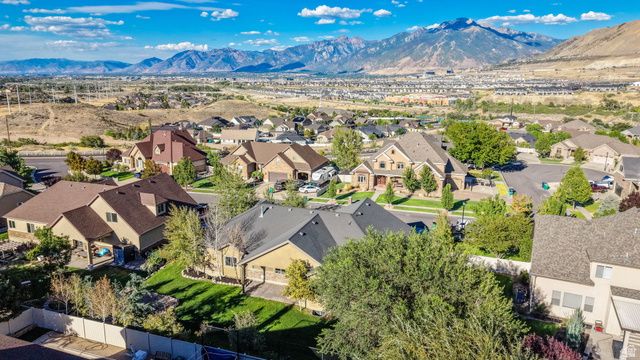 15596 S BROKEN ARROW DR, Bluffdale, UT 84065