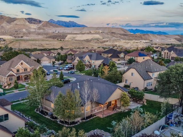 15596 S BROKEN ARROW DR, Bluffdale, UT 84065