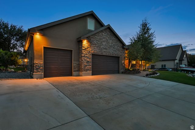 15596 S BROKEN ARROW DR, Bluffdale, UT 84065