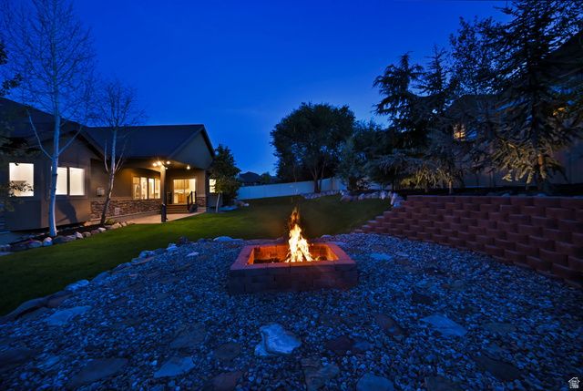 15596 S BROKEN ARROW DR, Bluffdale, UT 84065