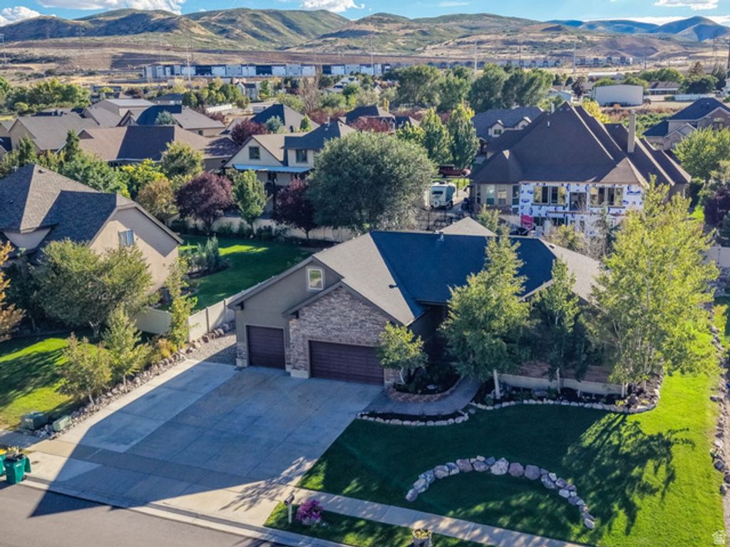 15596 S BROKEN ARROW DR, Bluffdale, UT 84065 — photo 2