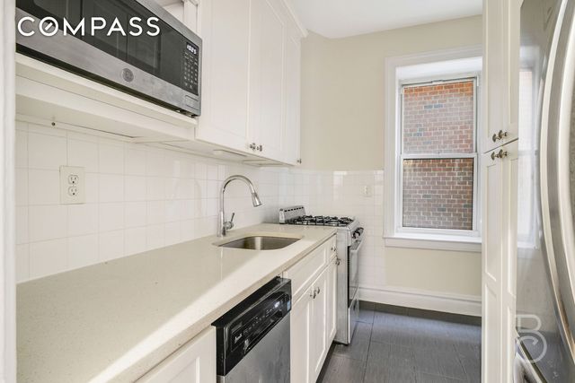 8355 Lefferts Blvd Apt 1F, New York City, NY 11415