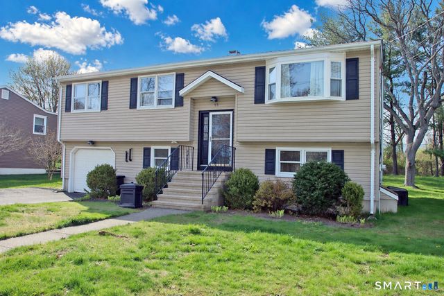 13 Twin Circle Road, West Haven, CT 06516