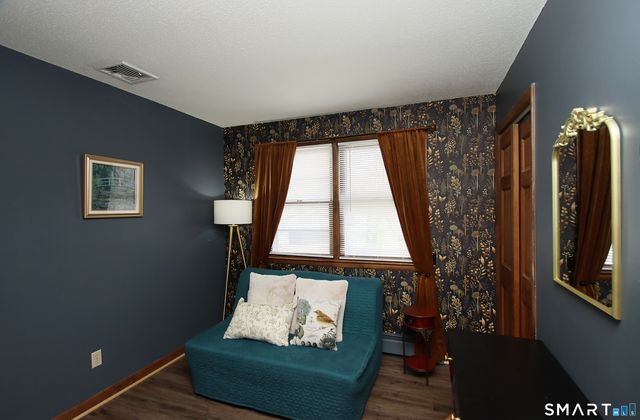 13 Twin Circle Road, West Haven, CT 06516