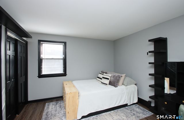 13 Twin Circle Road, West Haven, CT 06516