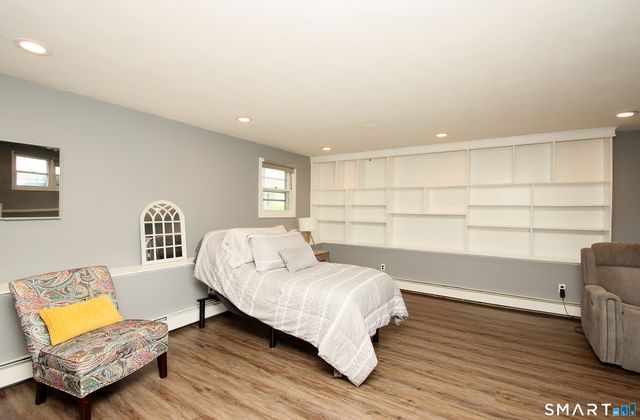 13 Twin Circle Road, West Haven, CT 06516