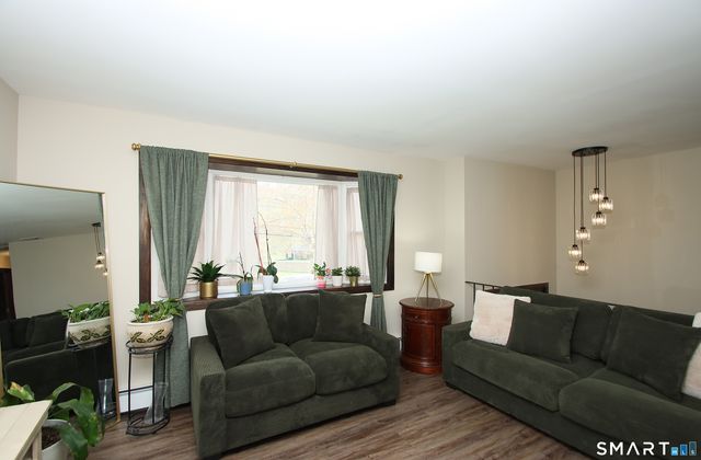 13 Twin Circle Road, West Haven, CT 06516