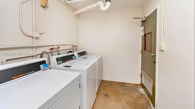 2899 Collins Avenue 905, Miami Beach, FL 33140