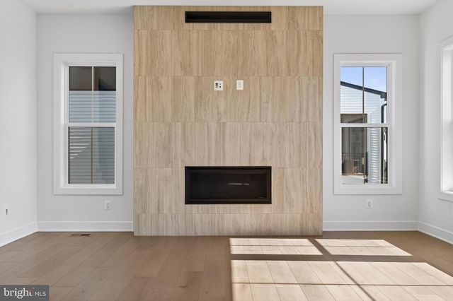 861 N MANCHESTER ST, Arlington, VA 22205