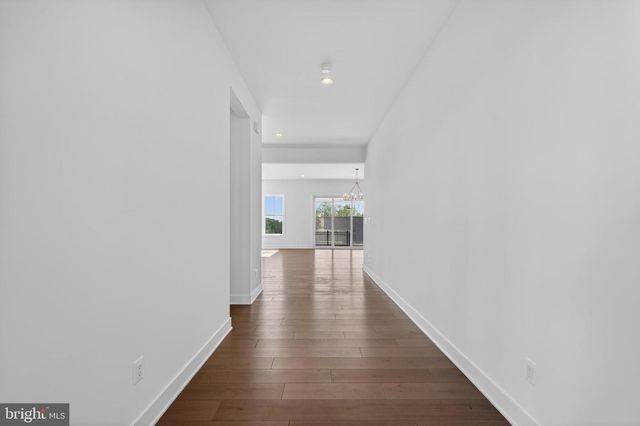 861 N MANCHESTER ST, Arlington, VA 22205