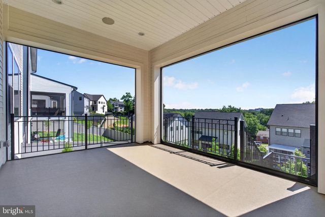 861 N MANCHESTER ST, Arlington, VA 22205