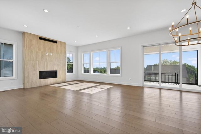 861 N MANCHESTER ST, Arlington, VA 22205