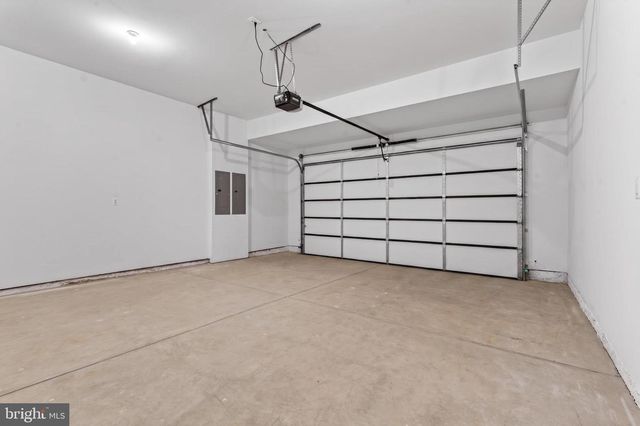 861 N MANCHESTER ST, Arlington, VA 22205