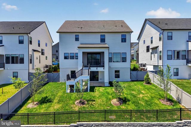 861 N MANCHESTER ST, Arlington, VA 22205