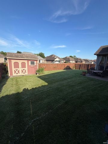 2840 Laura Lynn Lane, Newburgh, IN 47630