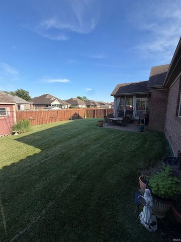 2840 Laura Lynn Lane, Newburgh, IN 47630