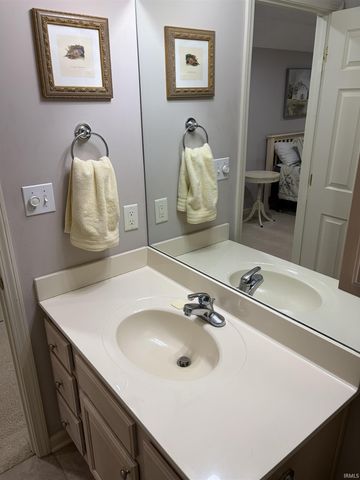 2840 Laura Lynn Lane, Newburgh, IN 47630