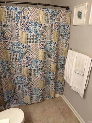 2840 Laura Lynn Lane, Newburgh, IN 47630