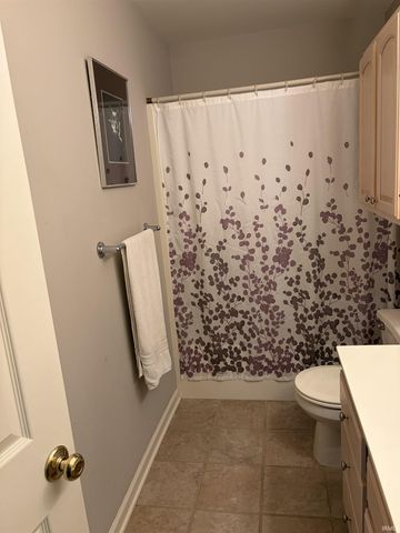 2840 Laura Lynn Lane, Newburgh, IN 47630