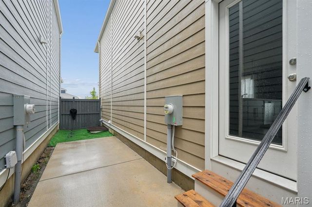 4100 Marais Temps Clair Drive, St Charles, MO 63301