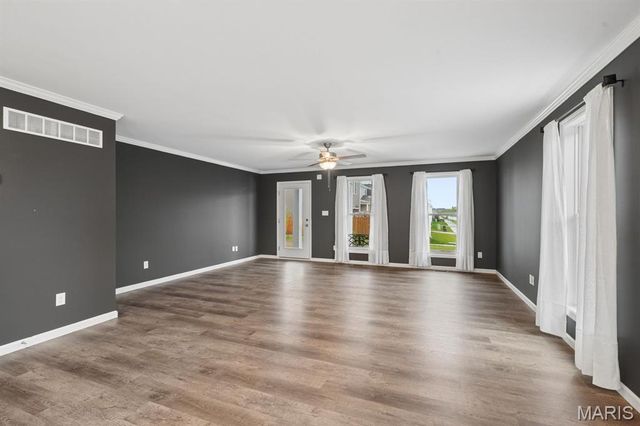 4100 Marais Temps Clair Drive, St Charles, MO 63301