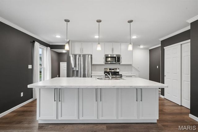 4100 Marais Temps Clair Drive, St Charles, MO 63301