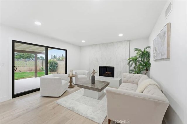 1248 Carlsbad, Placentia, CA 92870