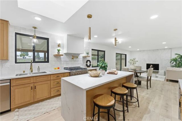 1248 Carlsbad, Placentia, CA 92870