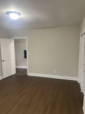 210 W Lokey Ave, Murfreesboro, TN 37130