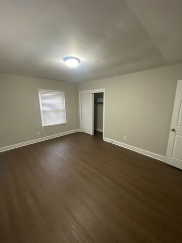 210 W Lokey Ave, Murfreesboro, TN 37130