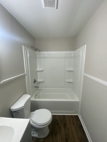 210 W Lokey Ave, Murfreesboro, TN 37130