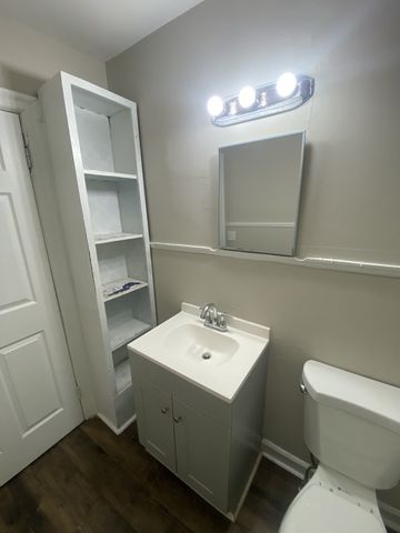 210 W Lokey Ave, Murfreesboro, TN 37130