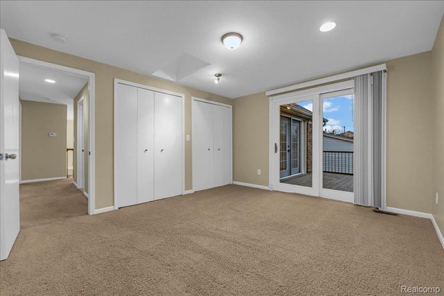 18676 Country Club Circle, Riverview, MI 48193