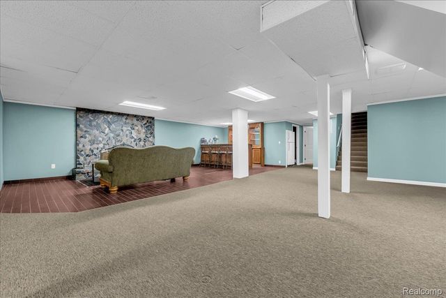 18676 Country Club Circle, Riverview, MI 48193