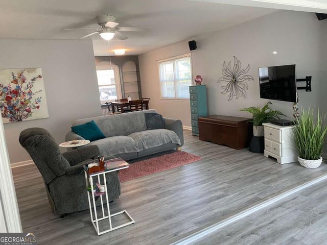 892 Wayland Court SE, Smyrna, GA 30080
