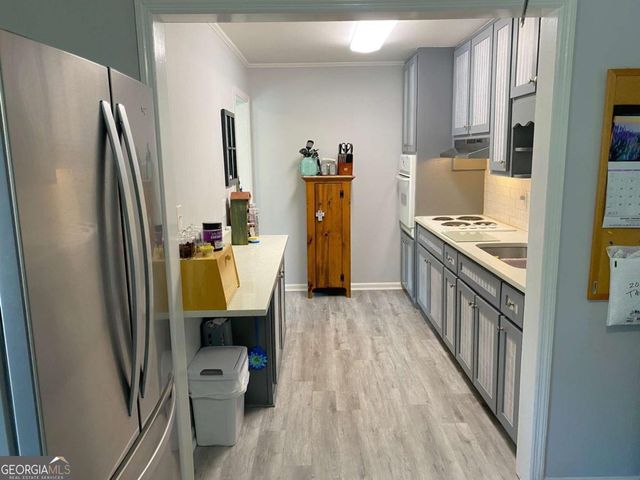 892 Wayland Court SE, Smyrna, GA 30080