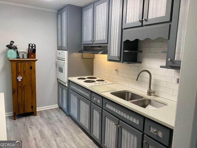892 Wayland Court SE, Smyrna, GA 30080