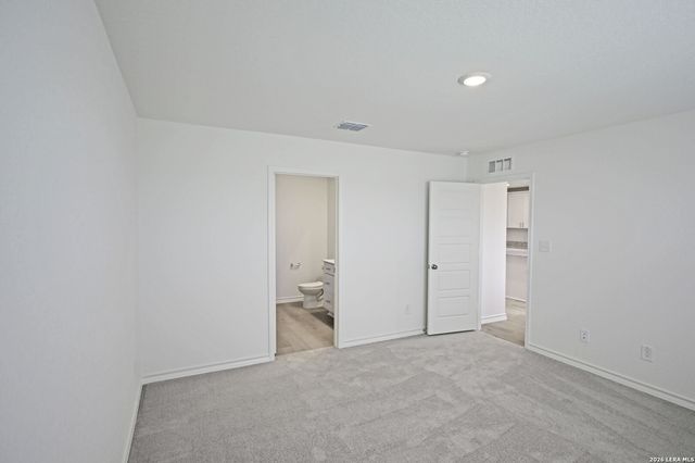 946 BLUEGRASS PT, New Braunfels, TX 78130