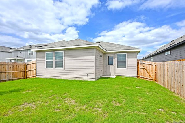 946 BLUEGRASS PT, New Braunfels, TX 78130