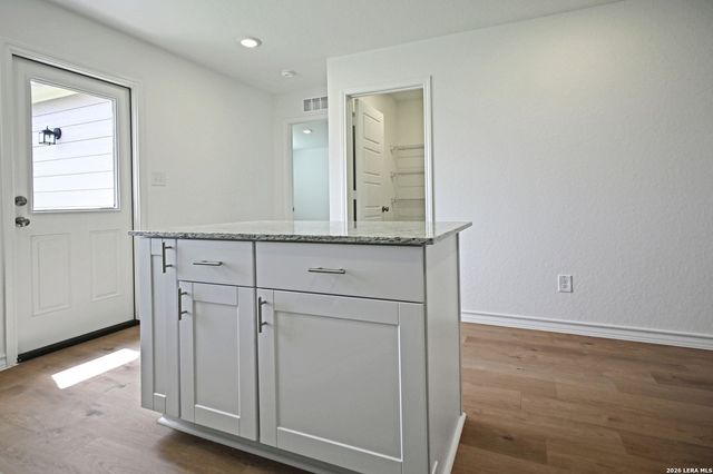 946 BLUEGRASS PT, New Braunfels, TX 78130