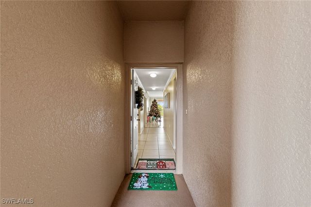 8550 Kingbird LOOP 639, Estero, FL 33967