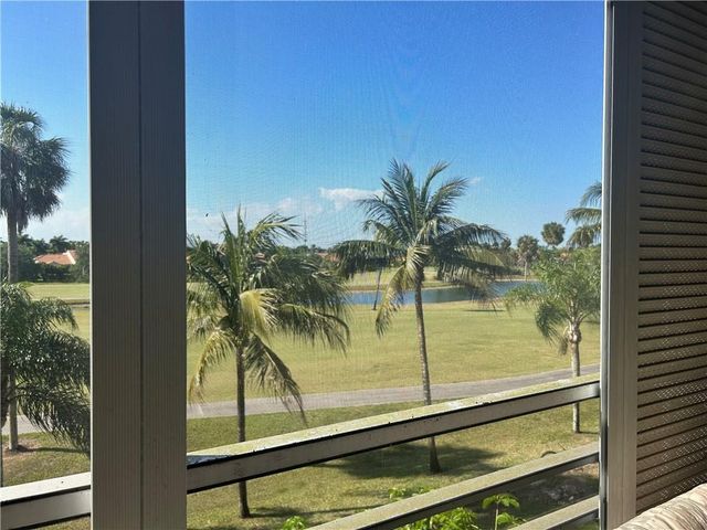 3970 OAKS CLUBHOUSE Drive 310, Pompano Beach, FL 33069
