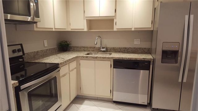 3970 OAKS CLUBHOUSE Drive 310, Pompano Beach, FL 33069