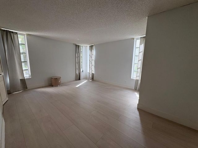 3970 OAKS CLUBHOUSE Drive 310, Pompano Beach, FL 33069
