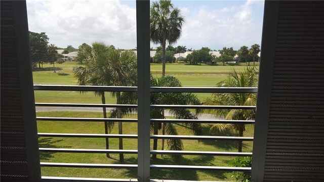 3970 OAKS CLUBHOUSE Drive 310, Pompano Beach, FL 33069
