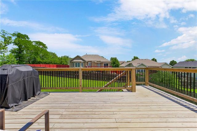 3703 Clayton Drive, Leavenworth, KS 66048